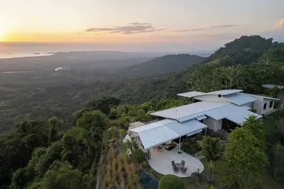 Image de Casa Bendecida – The Blessed House in the Beautiful Hills of Portalon!