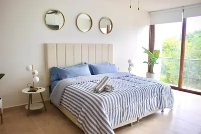 Image de Incredible Penthouse! Private Jacuzzi overlooking the Pga Golf Camp and Fast Wifi