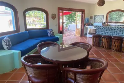 Image de Estrella - Casa MoJo's airy 2br, kitchen, pool