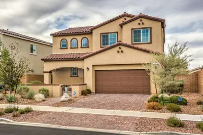 Image de Charming Henderson Home: Near All Essentials!