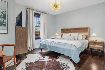 Image de Brooklyn House, charming & chic 3-bedrm, Great Location with Free Parking\n