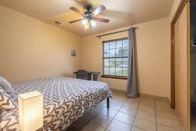 Image de Charming 4-bedroom house with spacious patio backyard, complimentary drinks