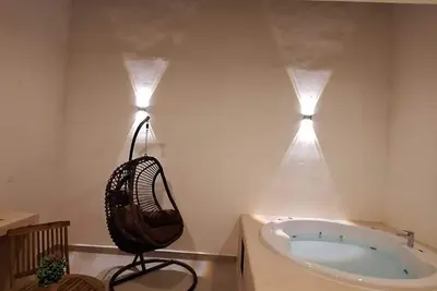 Image de Itzamná Suite Deluxe with jacuzzi 7 minutes walk to the beach