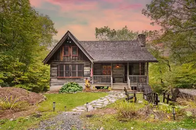 Image de The Mountain House: Scenic Views, Luxury Amenities