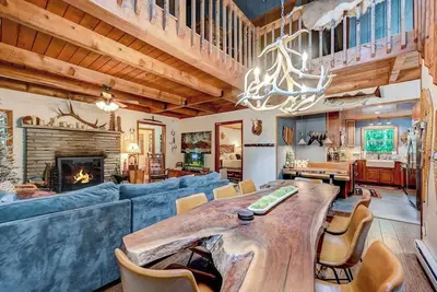 Image de MountainMama~ Lake Naomi cabin~sleeps 8 w/ Lake Access Kayaks