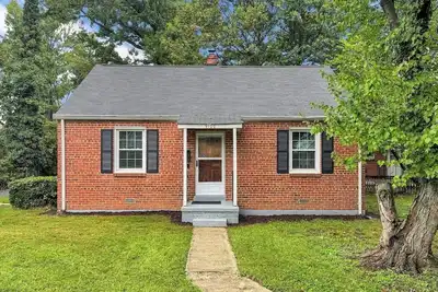 Image de Charming 3br house garage Ac WiFi W/D in College Park from 8. 15. 2025 long-term