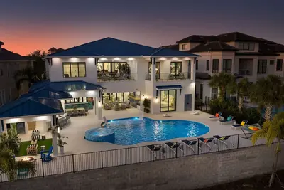 The Coastal Hideaway-Tt472