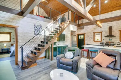 Image de Hike & Climb: Pet-Friendly Red River Gorge Cabin!