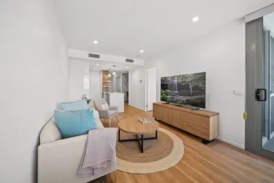 Image de Indoor Pool, Gym: Modern Hideout 12-Min From Cbd