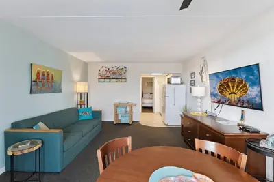 Image de 6201 Ocean Ave, Unit 310 - The Nassau Inn