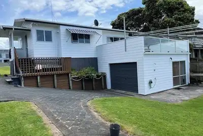 Image de Sea views 3-bedroom Waihi Beach