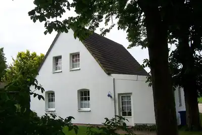 Image de Appartement \"3-Raum-Ferienwohnung\" avec terrasse privée, jardin partagé et Wi-Fi
