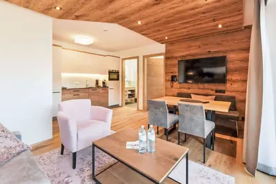 Image de Confortable appartement pour 8 personnes avec piscine, Wifi, Tv et terrasse