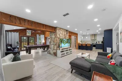 Image de This house is a 2 bedroom(s), 2 bathrooms, located in Orange Park, Fl.