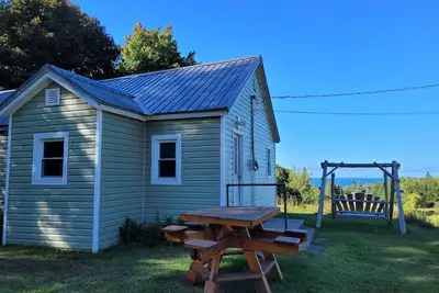 Image de Amazing Lake Superior view from Ridge Road w/2 car heated garage, pet friendly