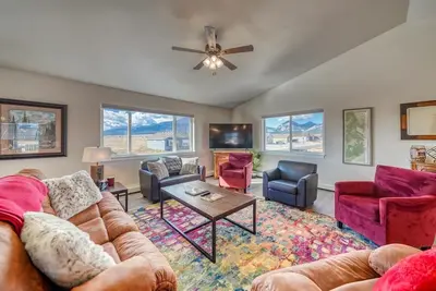 Image de This house is a 3 bedroom(s), 2 bathrooms, located in Buena Vista, Co.