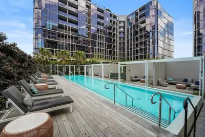 Image de Pm Residences - Modern Luxury 2br Apt w parking