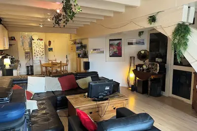 Image de Appartement T5 Pontarlier centre, 3 chambres avec cachet à 20 min Metabief & Lac