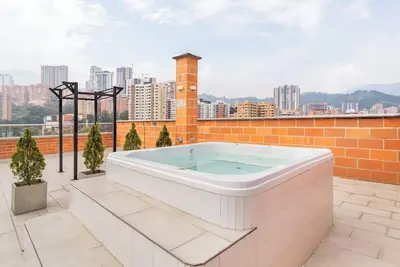 Image de Triple Apts: 9br, 6ba by Medellín, Dining, Nightlife, Fast Wifi & Self Check-in