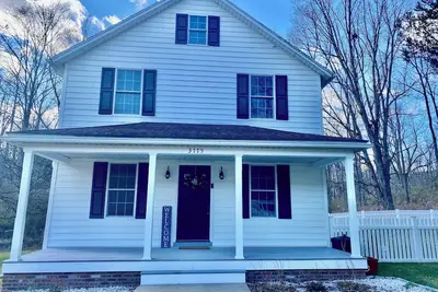 Image de Charming 3-bedroom farmhouse less than 8 miles from Beaver Stadium