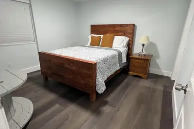 Image de Charming 2-bedroom apartment / Basement in fabulous Alpharetta with Ac, WiFi