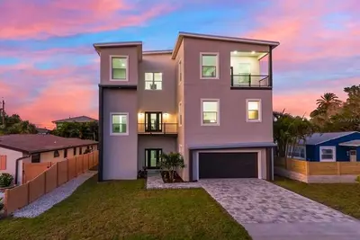 Image de Casa De Marina - Luxurious Group Retreat in Redington Beach
