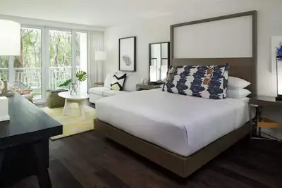 Image de Serene Suite w/ Hammock Views & Two Waterfall Pools - Your Oasis Awaits!