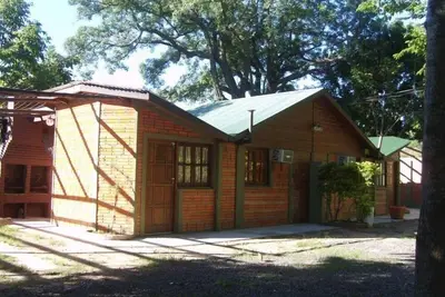 Image de River Cabin Getaway: The Boat House
