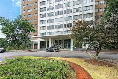 Image de Cozy 2-Bedroom Retreat in Atlanta with Free Parking, Ac, and Wi-Fi- 307