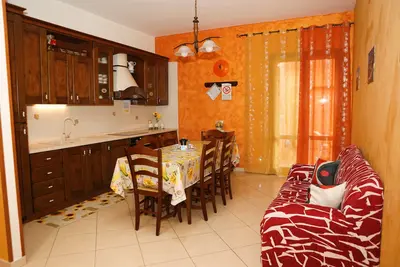 Image de Fatty's Homes- Sunflower House