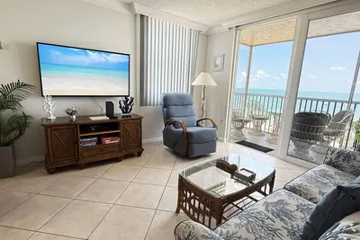 Image de 9th-Floor Beach Condo | Gulf Views & Heated Pools