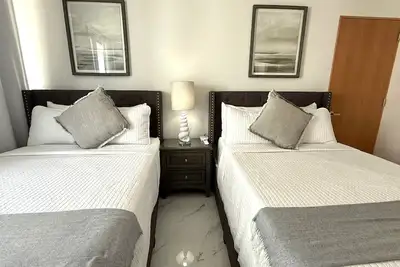 Image de Cb9-All new unit! Beach access