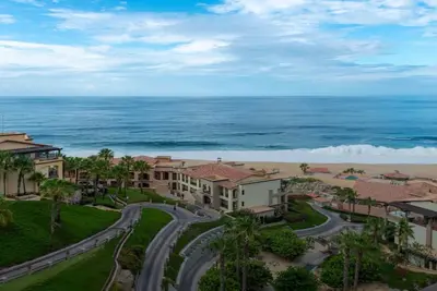 Image de Gorgeous building in wonderful Cabo San Lucas with Ac, fitness room, WiFi