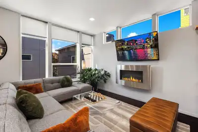 Image de Charming house with 3 bedrooms and 3. 5 bathrooms in the heart of Seattle.