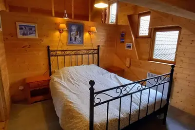 Image de Ce cocon de montagne offre un cadre idyllique pour les amateurs de randonnées.