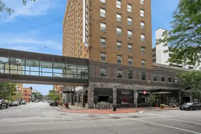 Image de Cozy 1-bedroom condo in the heart of Des Moines