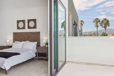 Image de Modern Townhome with Views and Theatre and All Amenities