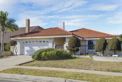 Image de Spacious House, Central, All Amenities
