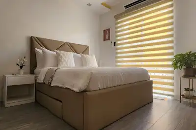 Image de Luxury Smart Home-1-bedroom unit