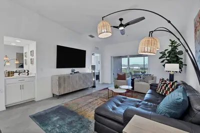 Image de Condo 5898 Heritage Landing: Spacious 2br Oasis