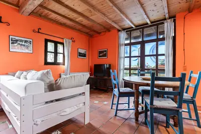 Image de Maison de campagne \"Suite Alfar\" avec terrasse privée, jardin privé et Wi-Fi