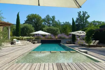 Image de La Villa Azul, proche de Ménerbes avec 5 chambres, climatisation