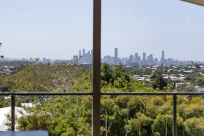 Image de Stunning CityView 5br w/Balcony near Malls/Uni/Cbd