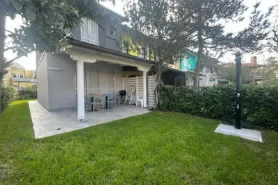 Image de Charmante villa avec jardin et vue Ă Albarella