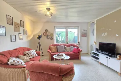 Image de Welcome to your modern vacation bungalow LĂĽtte Uttied in idyllic Berumbur