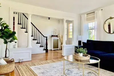 Image de Maxson House Mystic – Easy Walk to Downtown