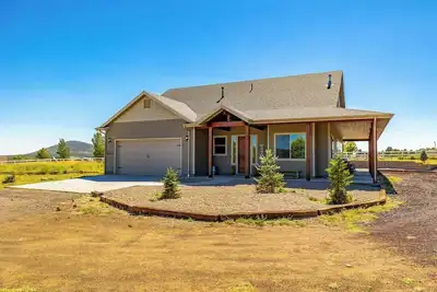 Image de Mountain View Farmhouse & Hot Tub