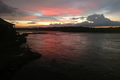 Image de Duplex au bord du fleuve Congo