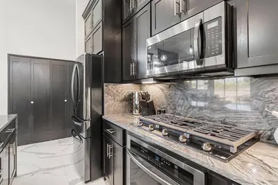 Image de Luxurious Home in gated community near Old Town Albuquerque 01