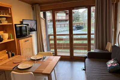Image de 1er étage, balcon, télévision, casier à ski, 20m², Valloire